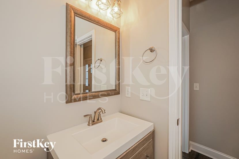 Building Photo - 163 Melbourne Dr