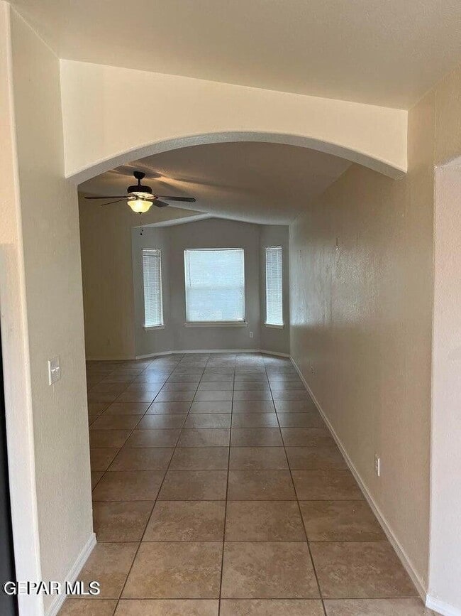 Building Photo - 7105 Falling Leaf Cir