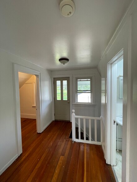 Upstairs hallway - 123 Washington St