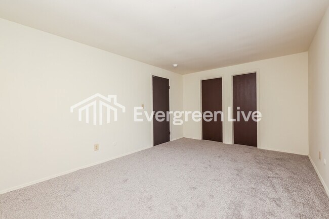 Building Photo - 8356 Indian Mound Dr