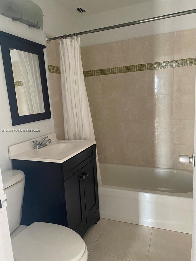 Building Photo - 880 NE 69th St