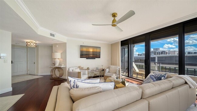 Building Photo - 575 Sanctuary Dr