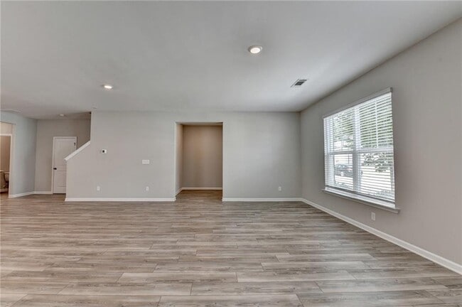 Building Photo - 4335 Magpie Dr
