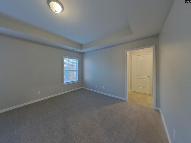 Building Photo - 422 Providence Plantation Cir