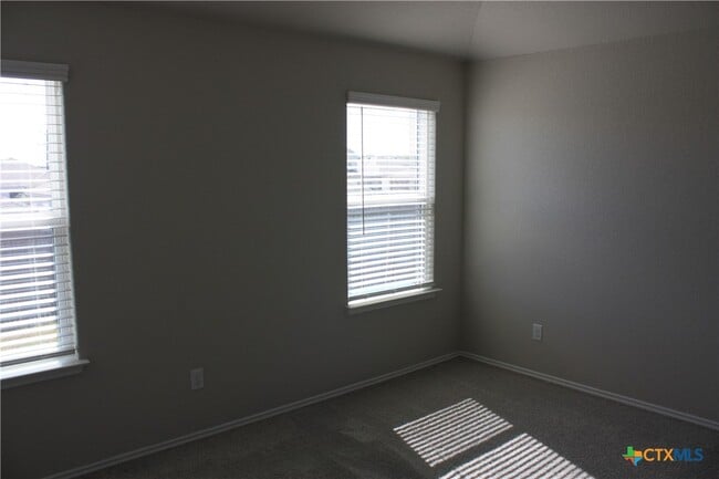 Building Photo - 233 Mossberg Wy