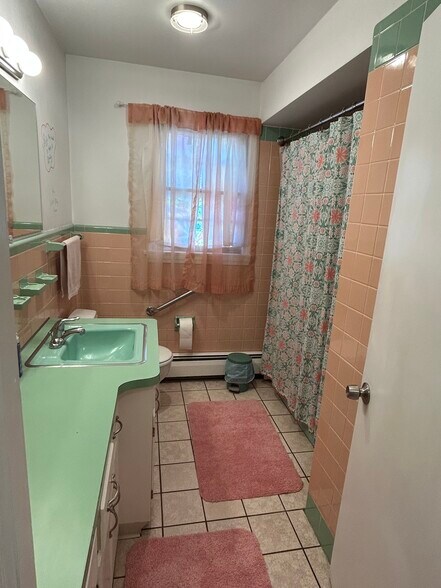 Building Photo - 226 South St