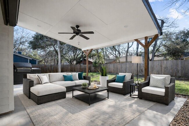 Building Photo - 9717 Anderson Village Dr