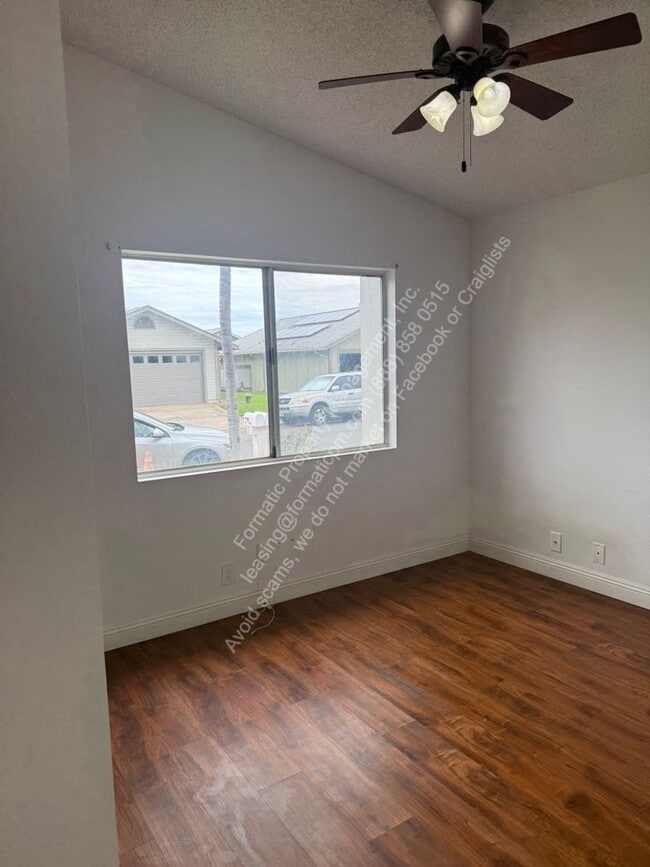 Building Photo - 91-1047 Pohahawai Place