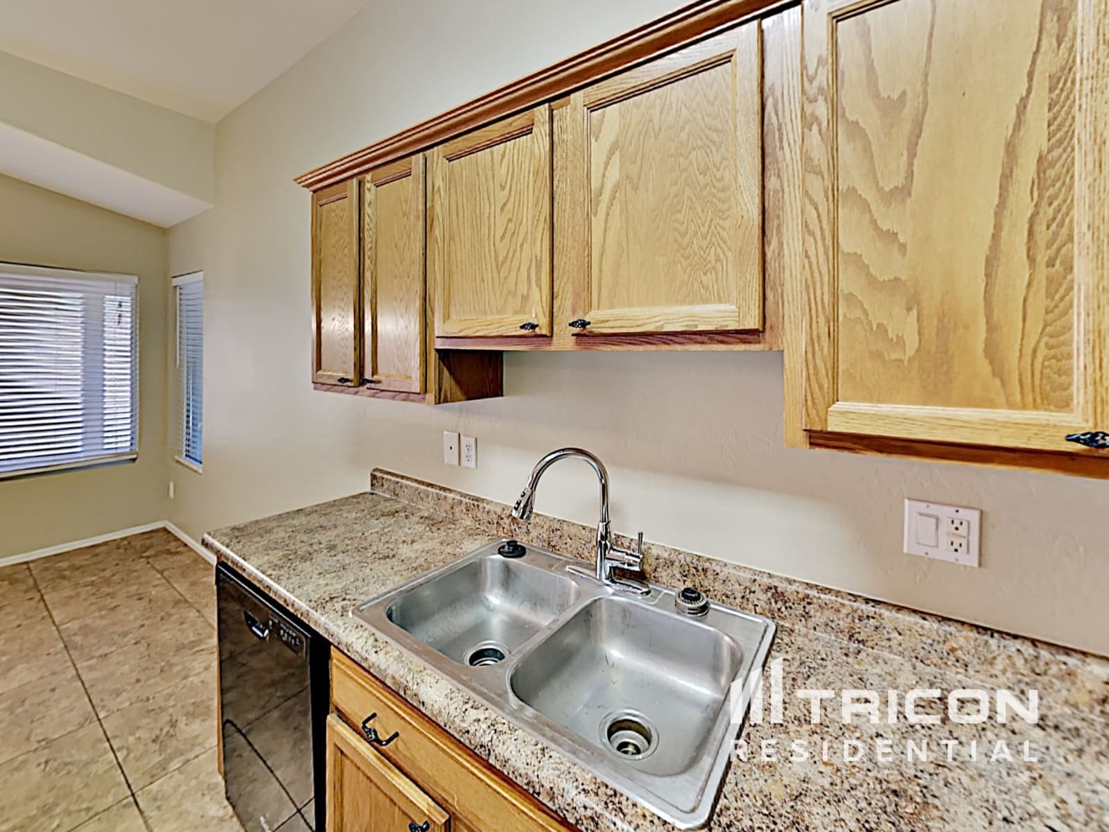 Building Photo - 9066 E Cedar Basin Ln