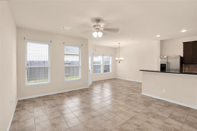 Building Photo - 8023 Villa Lago Ln