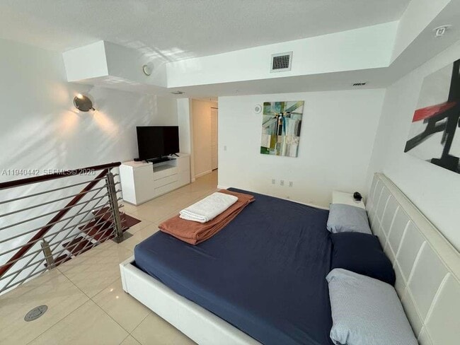 Building Photo - 41 SE 5th St