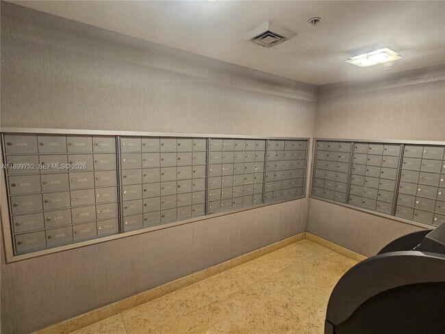 Building Photo - 60 SW 13th St