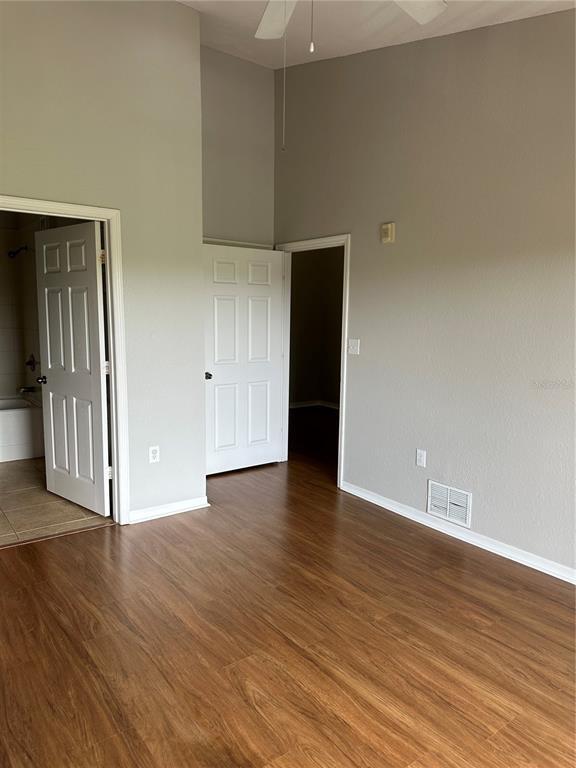 Building Photo - 10201 Courtney Palms Blvd