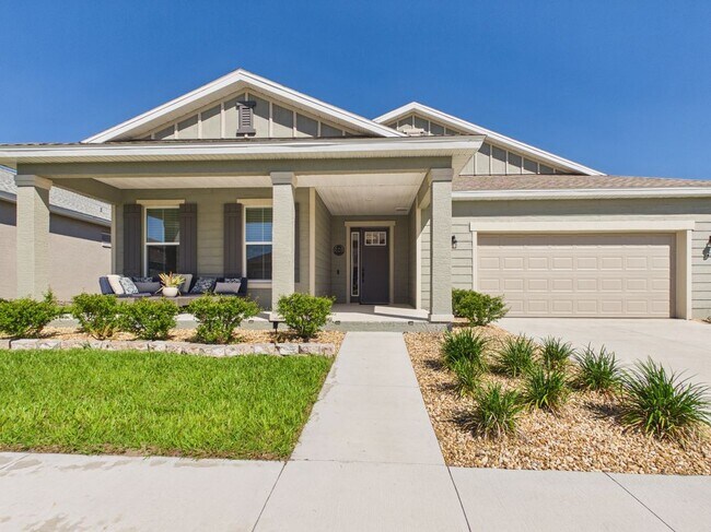 Building Photo - 7813 SW 56th Pl