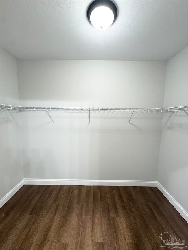 Building Photo - 3294 Damon Dr