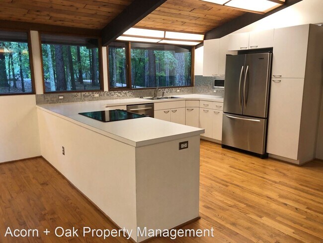 Building Photo - 4 br, 2.5 bath House - 25 Scott Place
