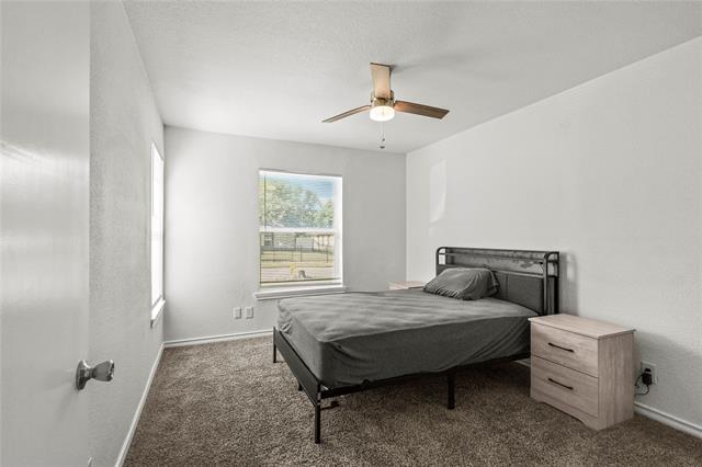 Building Photo - 2315 Housley Dr