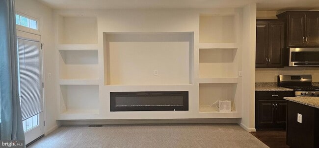 Building Photo - 156 Ironwood Ct