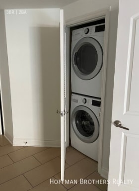 Building Photo - 11848 Kiowa Ave