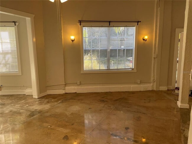 Building Photo - 2305 W Texas Ave