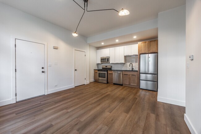 Building Photo - 1456 N Kedzie Ave