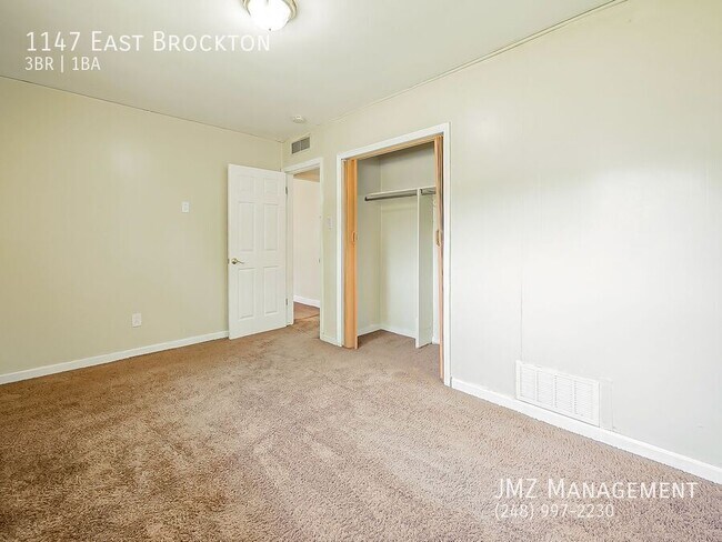 Building Photo - 1147 East Brockton-