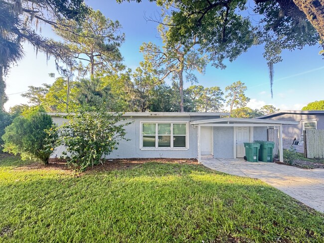 Primary Photo - "Convinient 3-Bed, 2-Bath Home with 1600 S...