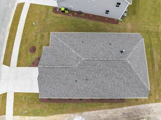 Building Photo - 3 Bedroom Home in WATERSIDE!