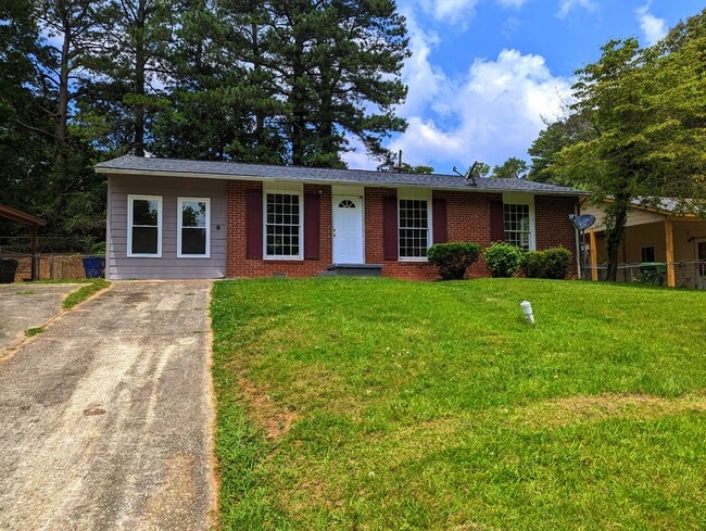Primary Photo - 2194 Baywood Dr SE