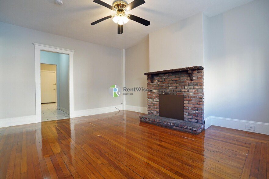 Building Photo - 146 Chiswick Rd