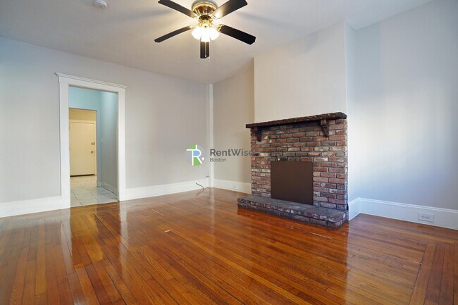 Building Photo - 146 Chiswick Rd