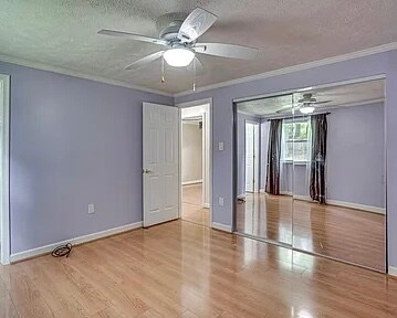 Building Photo - 2126 Briarwood Dr