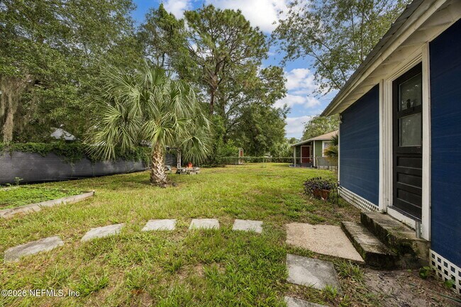 Building Photo - 9115 Jackson Ave