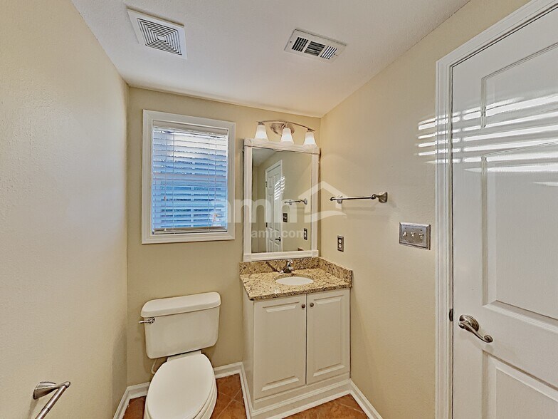Building Photo - 10206 Orchard Grass Ct