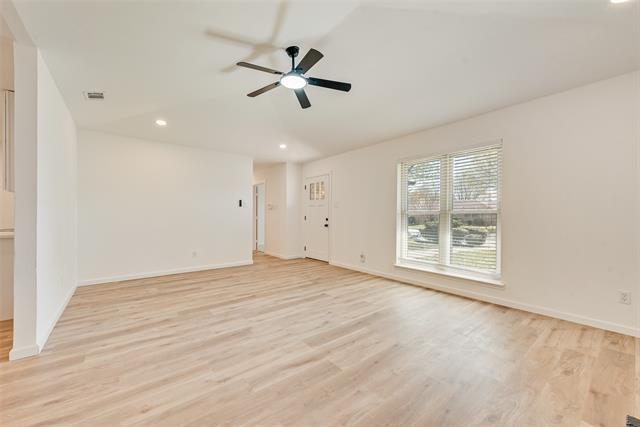 Building Photo - 1933 Garden Crest Ln