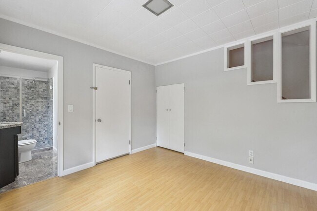 Building Photo - 5960 McAndrew Dr