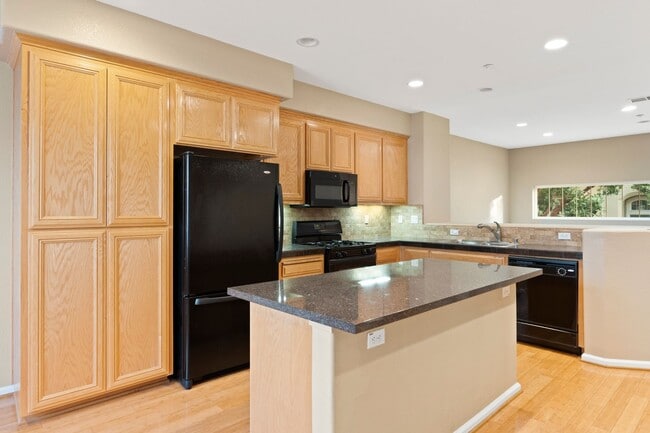 Primary Photo - PEACEFUL & CONVENIENT TOWNHOME INCLUDES TW...