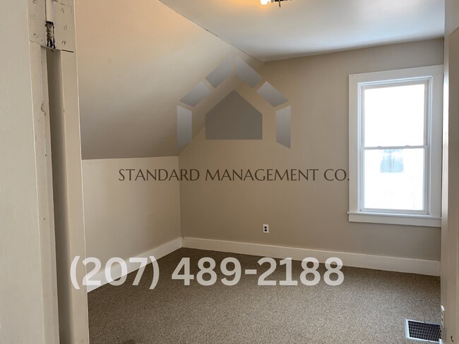 Building Photo - 15 Kennebec St