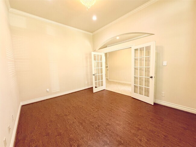 Building Photo - 22015 Rustic Canyon Ln