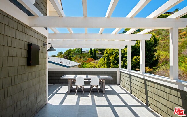 Building Photo - 25157 Malibu Rd