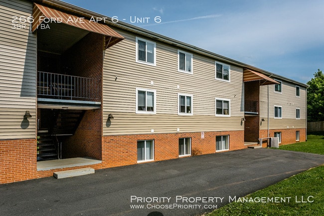 Primary Photo - 3BR 1BA Apartment Style Unit, Standardsville