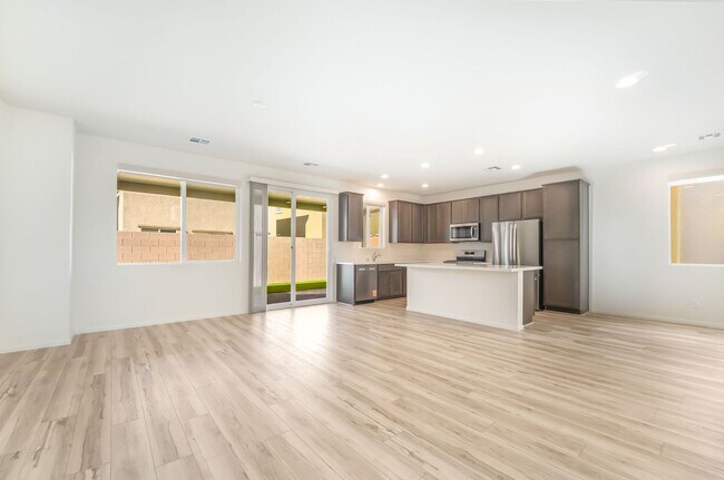 Building Photo - GORGEOUS BRAND NEW 4 BEDROOM HOME FOR LEASE!