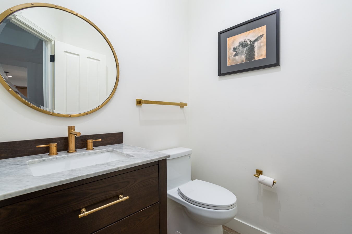 powder bath - 162 Avenida Florencia