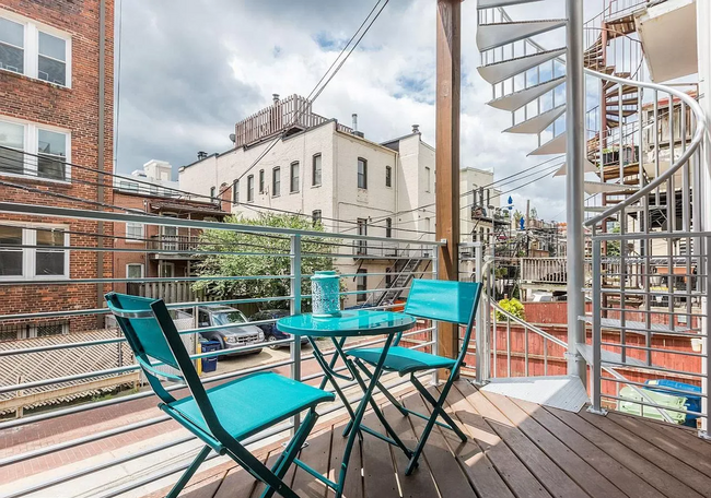 Building Photo - Available Now! 1 Parking Spot Included! 2 ...