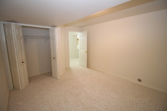 Building Photo - Amazing 5 bedroom home in Desirable Crown Hill Mesa on West Side of town