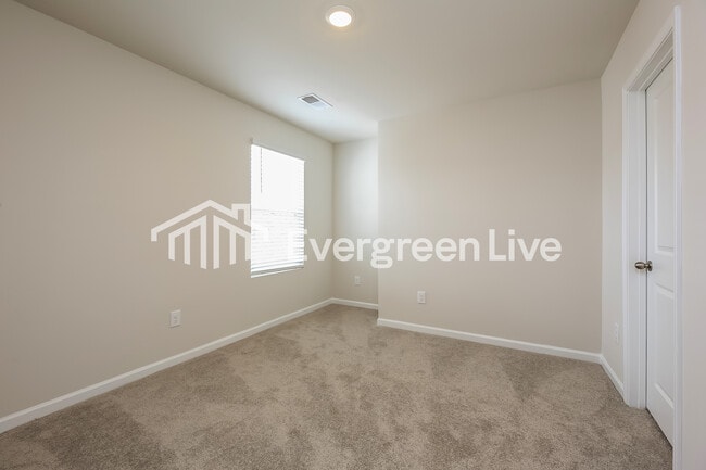 Building Photo - now