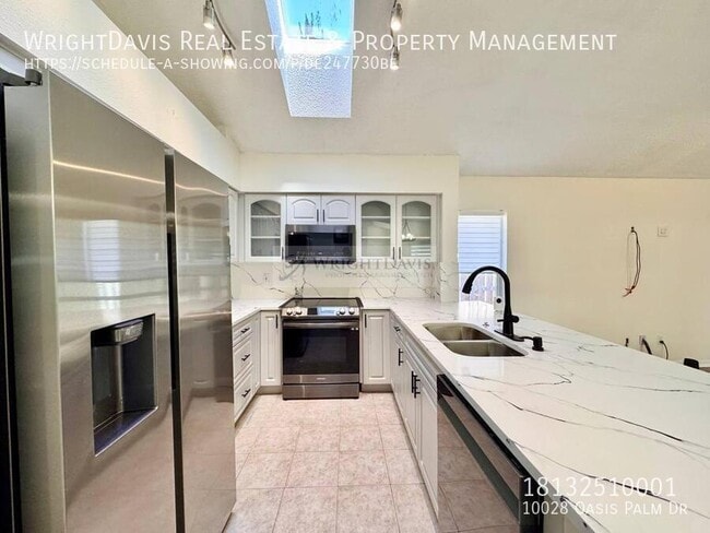 Building Photo - 10028 Oasis Palm Dr