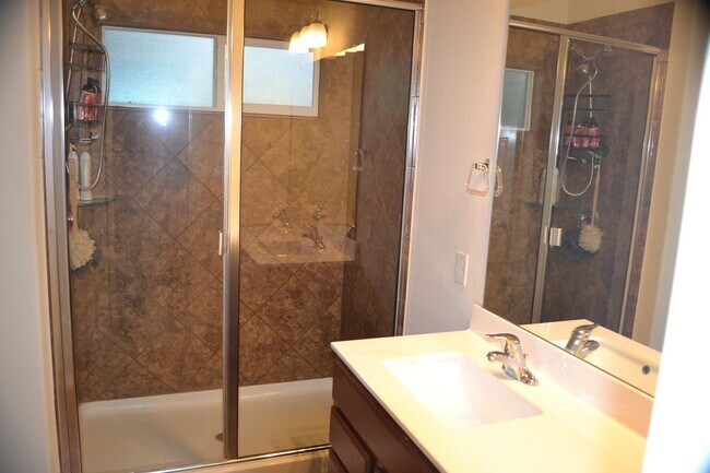 Building Photo - Gorgeous Corner Lot w/ Solar Panels