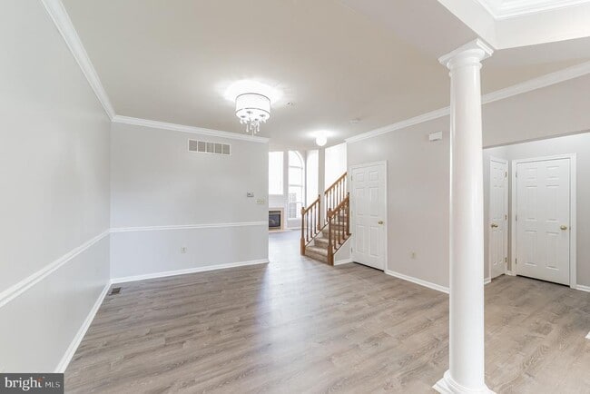 Building Photo - 40 Madison Way