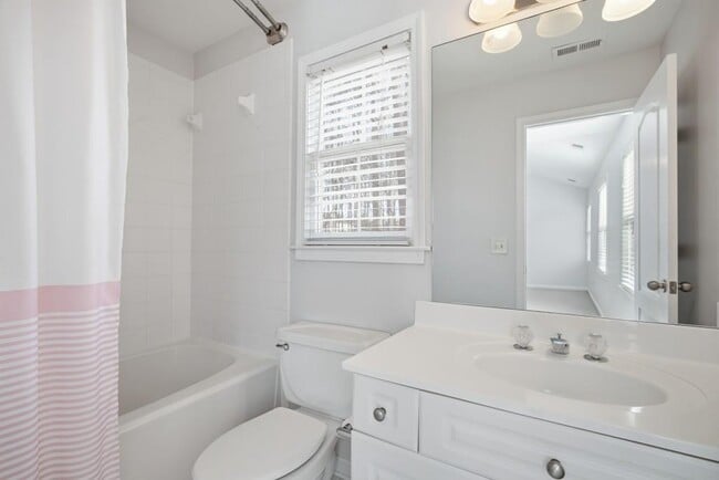 Building Photo - 1287 Harris Commons Pl